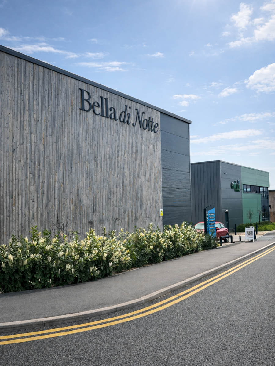 Media grid item image