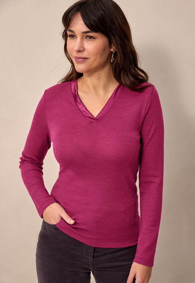 Chiara V-Neck Long Sleeve Merino Top - Winter Raspberry