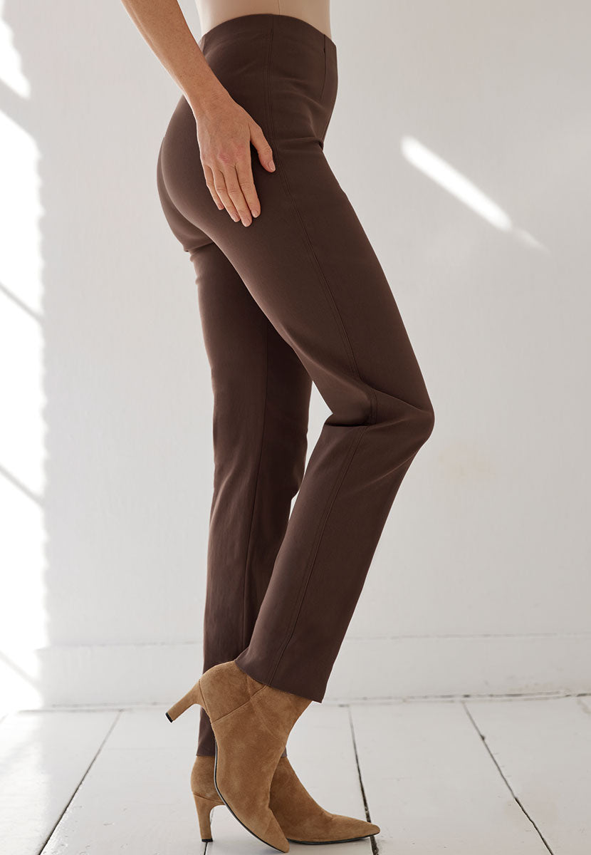 Chloe Easy Fit Slim Leg Trouser - Praline