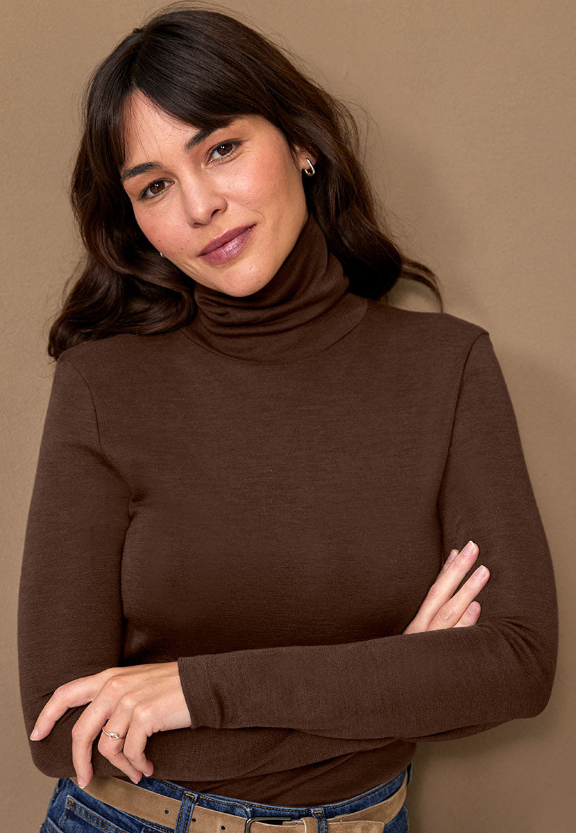 Eloise Merino Top Praline Detail View