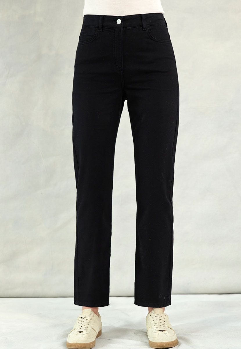Gloria Straight Leg Jean - Black
