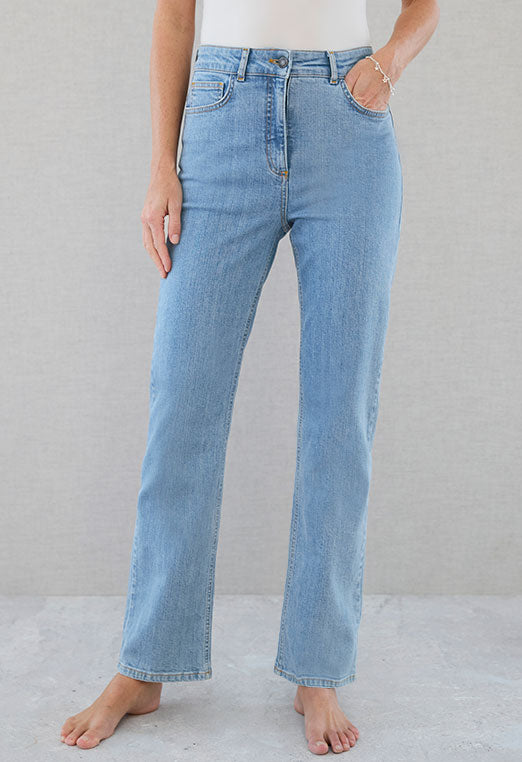 Gloria Straight Leg Jean - Light Denim