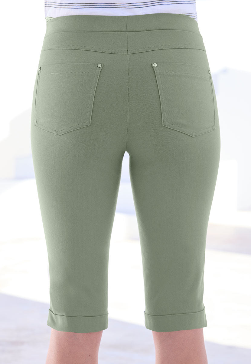 Hayley Pull on Stretch Over the Knee Shorts - Soft Khaki