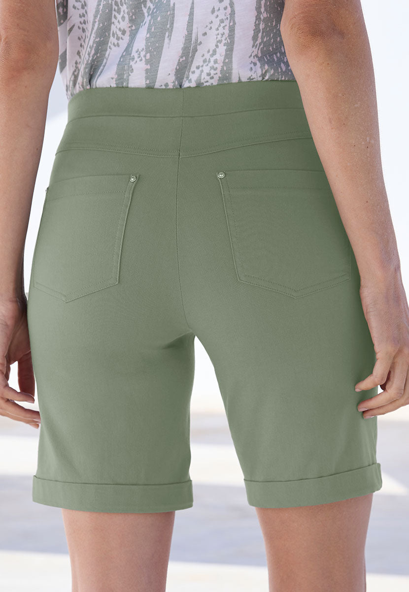 Hayley Pull on Stretch Shorts - Soft Khaki