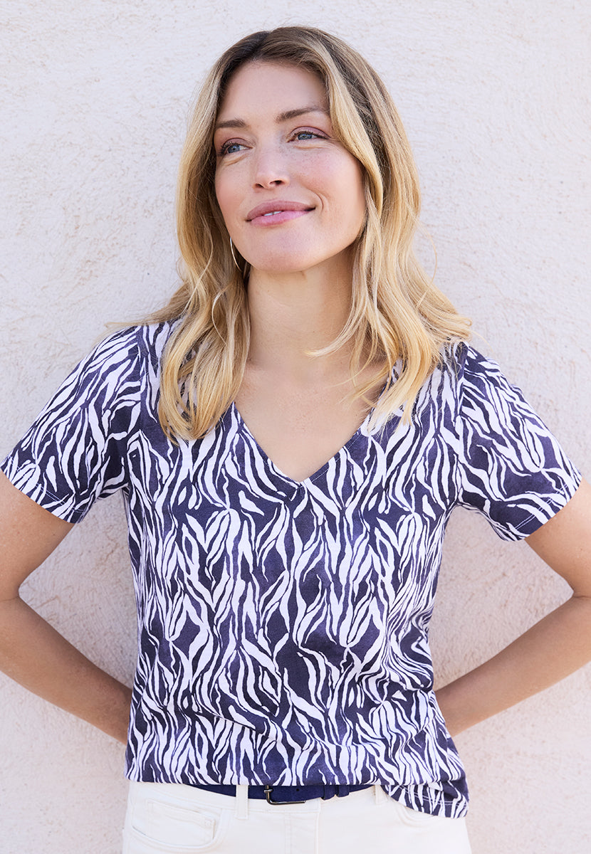 Jody Short Sleeve V-Neck Cotton Top - Navy Print