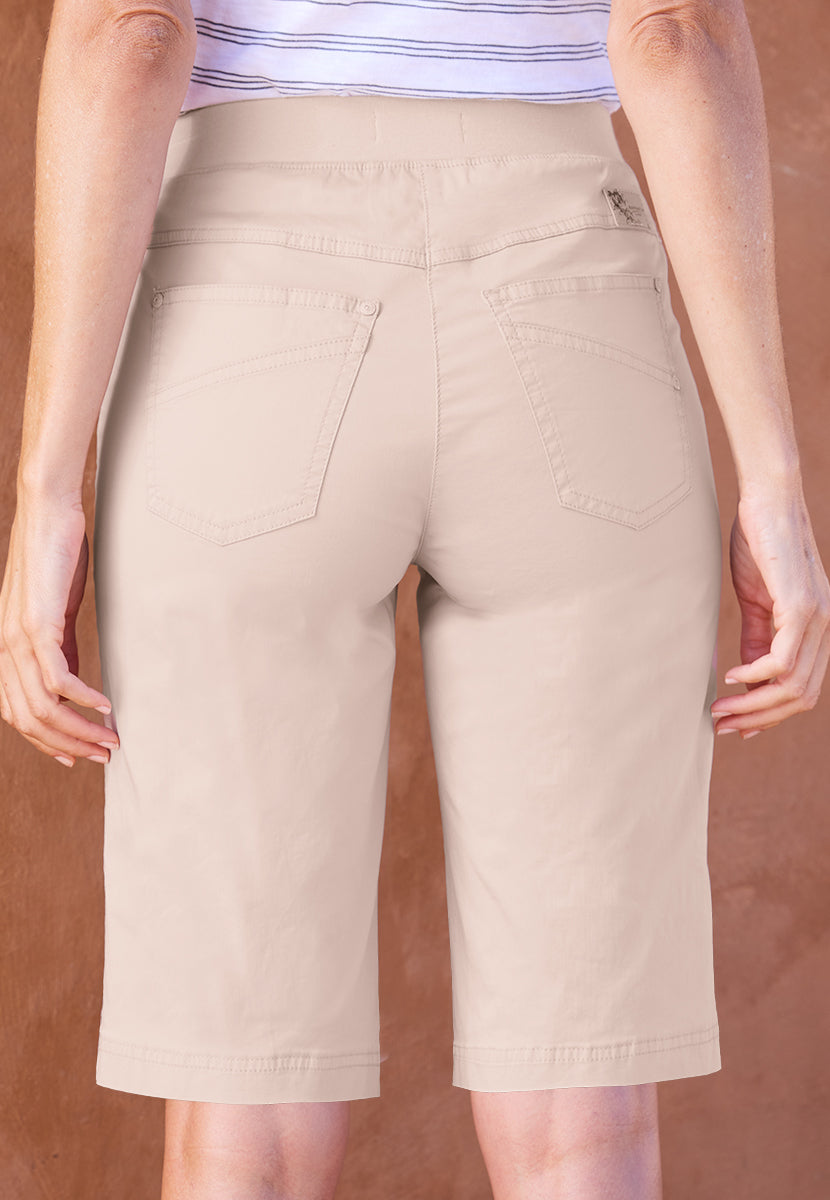 BRAX Pamina Elasticated Waist Pull on Shorts - Pale Almond
