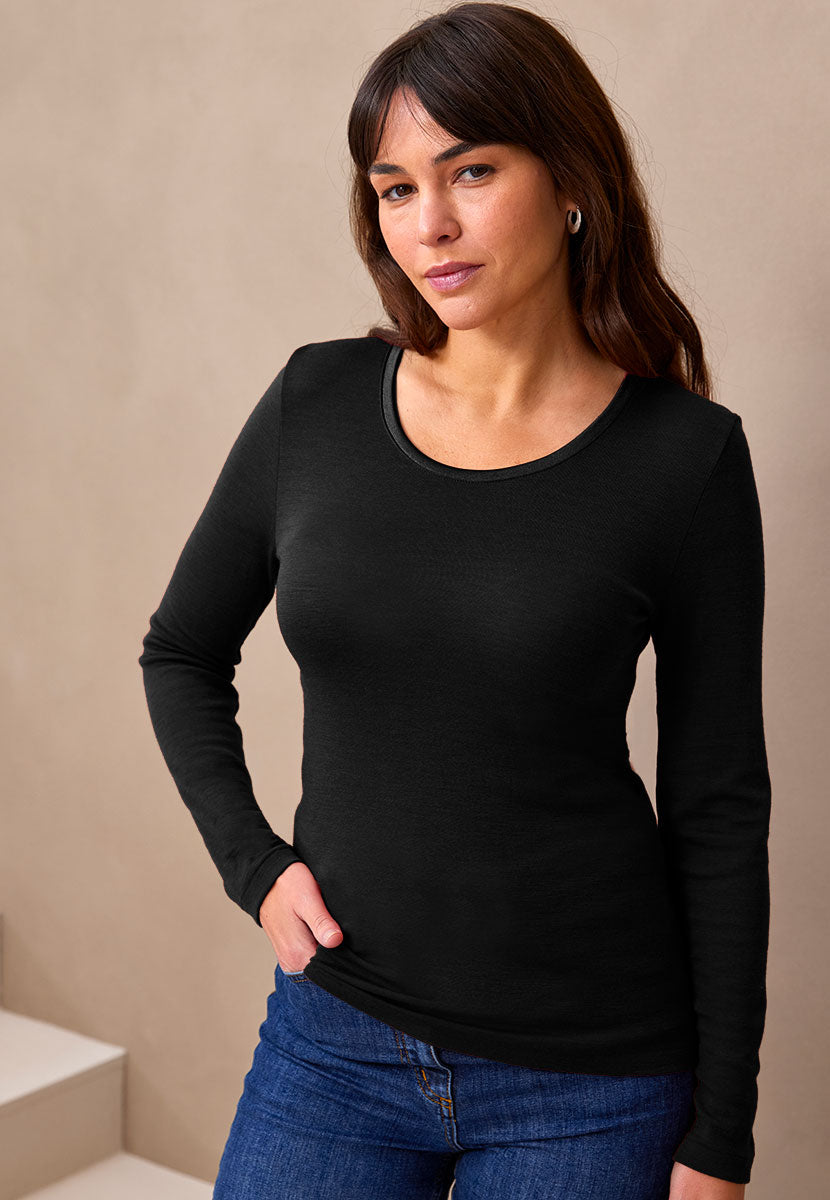 Sara Scoop Neck Long Sleeve Merino Top - Black Front Alt View