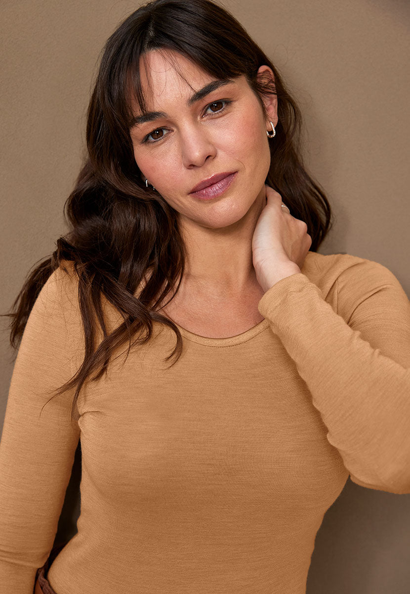 Sara Scoop Neck Long Sleeve Merino Top - Soft Tan Detail View