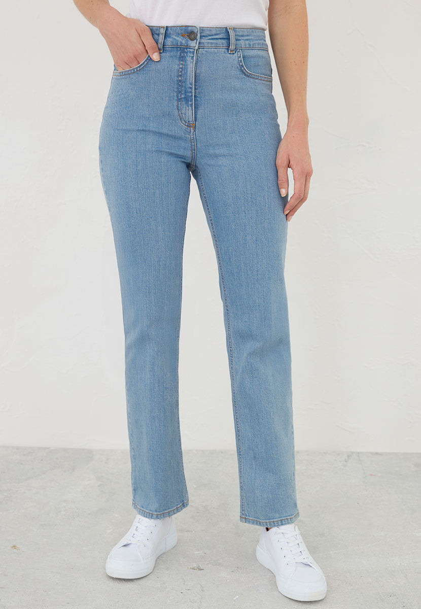 Stevie Straight Leg Jean - Light Denim