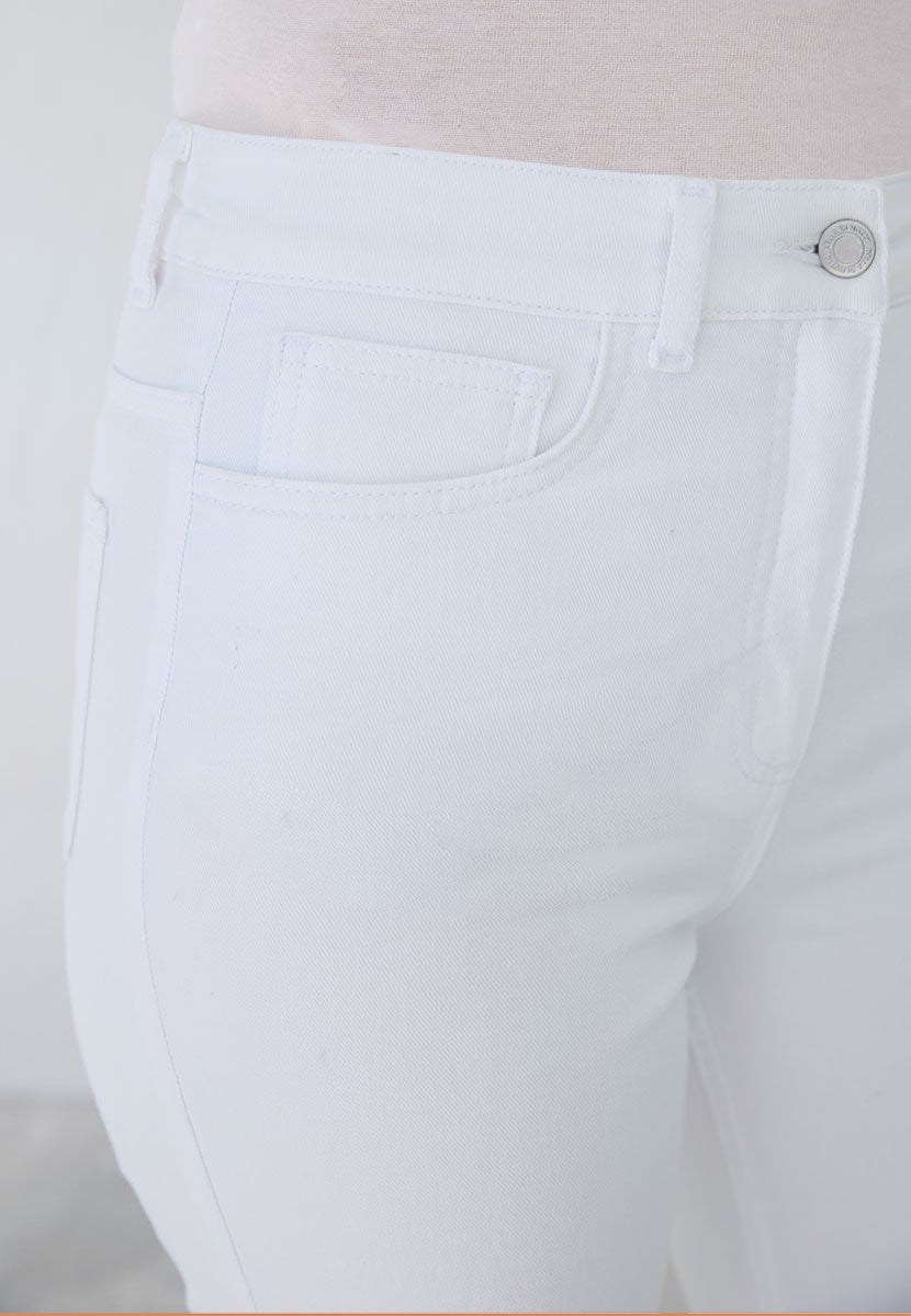 Stevie Straight Leg Jean - White Front Close