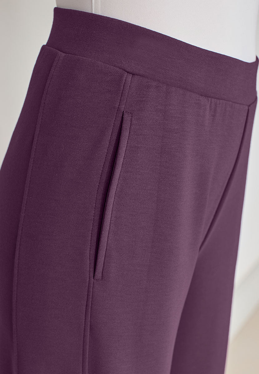 Susannah Leisure Co-ord Trouser - Blackcurrant Pocket Detail