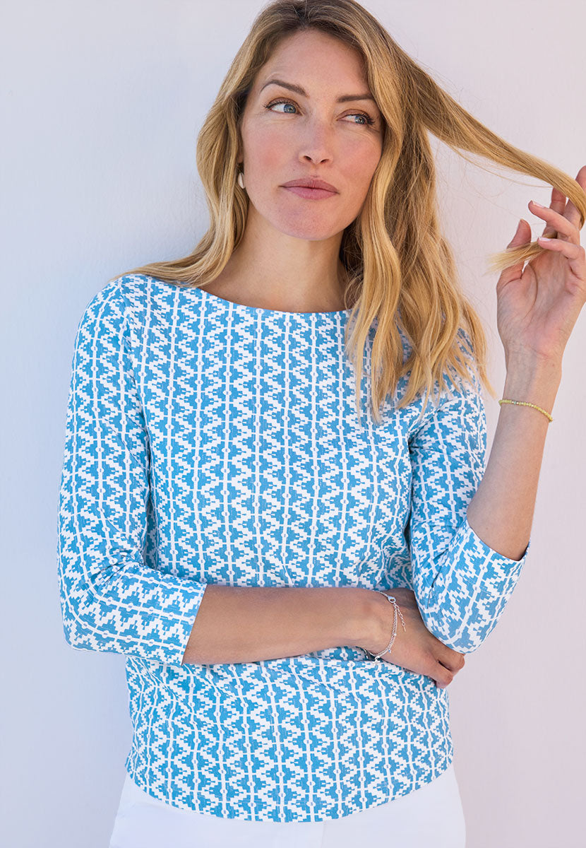 Suzi 3/4 Sleeve Boat Neck Cotton Top - Cotton Blue Print