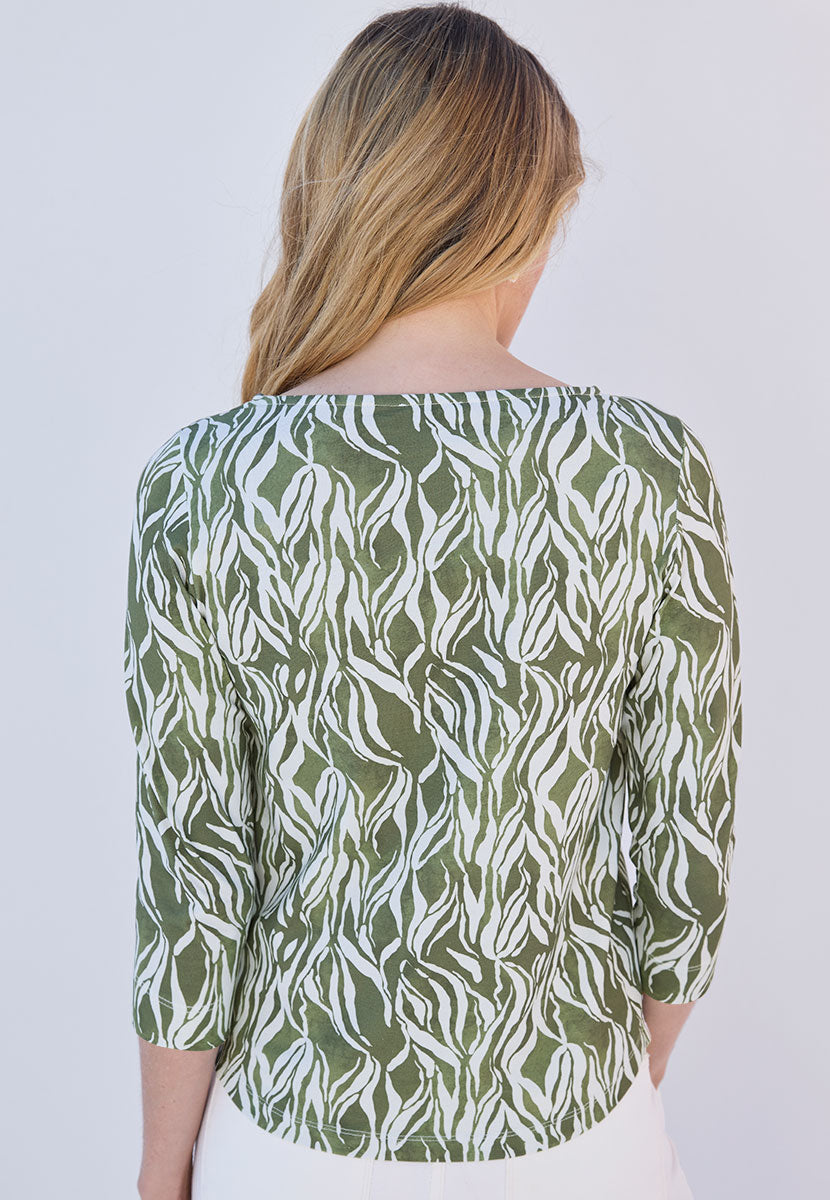 Suzi 3/4 Sleeve Boat Neck Cotton Top - Khaki Print