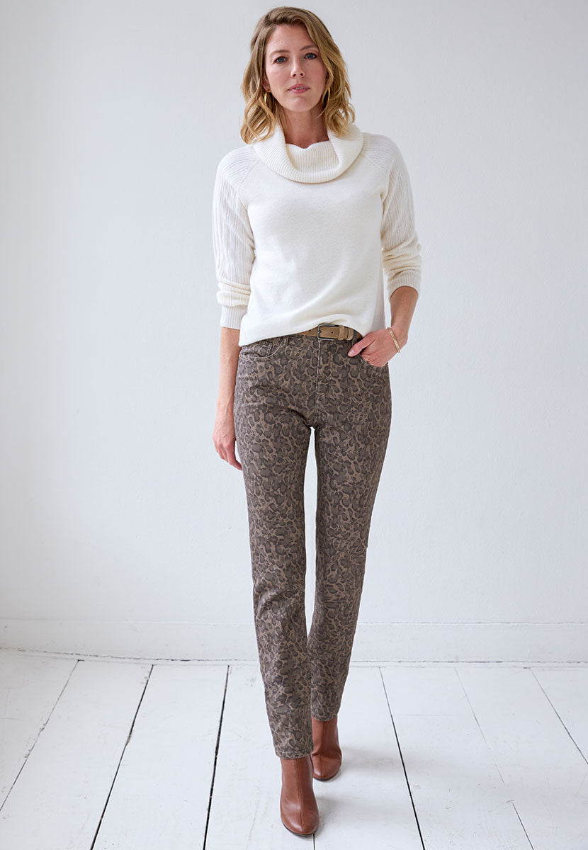 BRAX Winter Dream Mary Fit 30 Inch Leg Trouser - Leopard Print Animal Print Soft Smart Cashmere Touch Trouser Light and Warm Yarn For Great Shape Retention Front Alt View