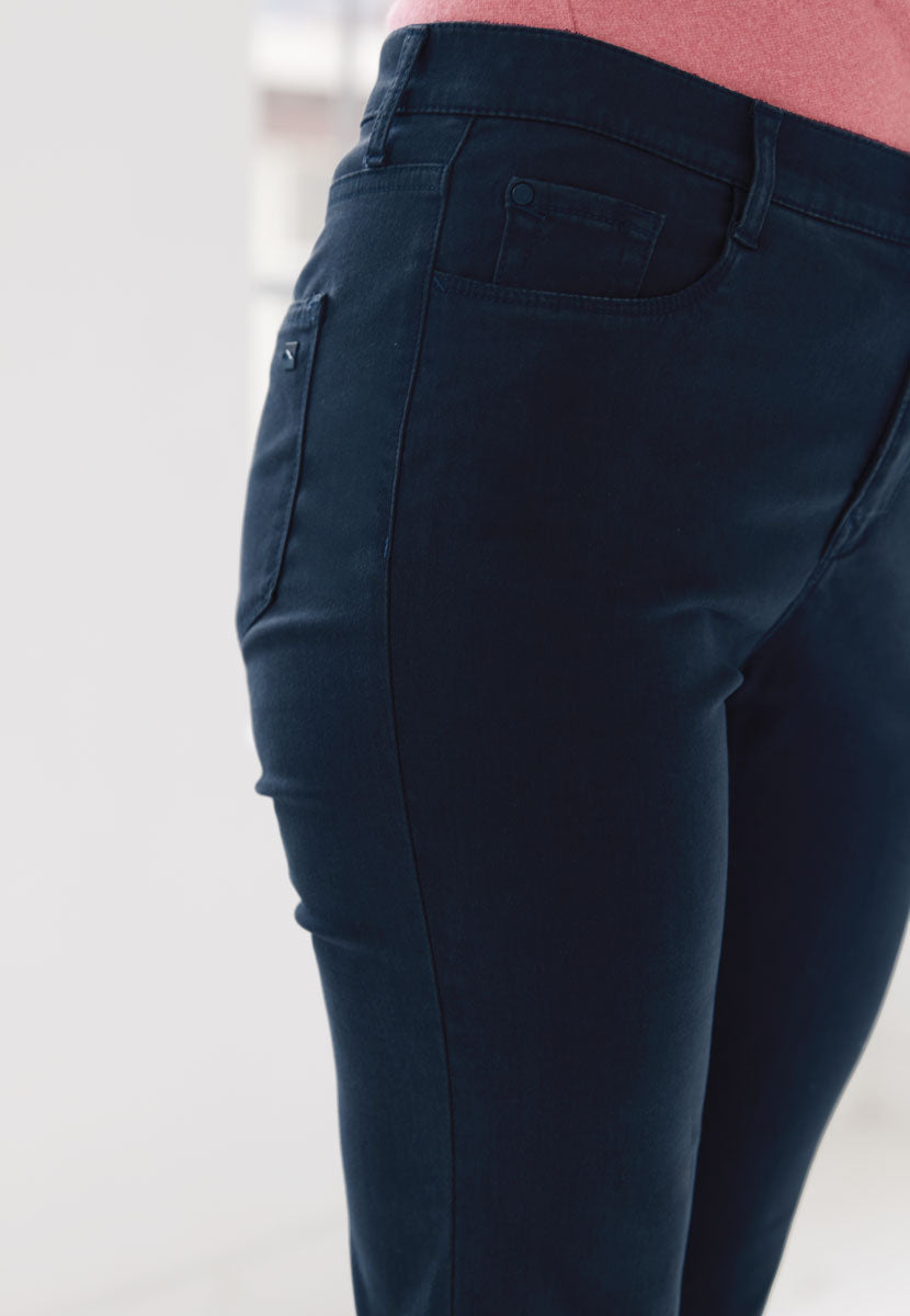 BRAX Winter Dream Carola Fit Trousers - Dark Navy Detail View