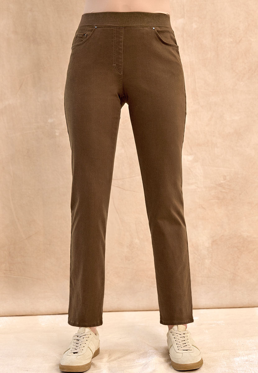 BRAX Pamina Straight Leg Pull on Elasticated Waist Trouser - Soft Mocha