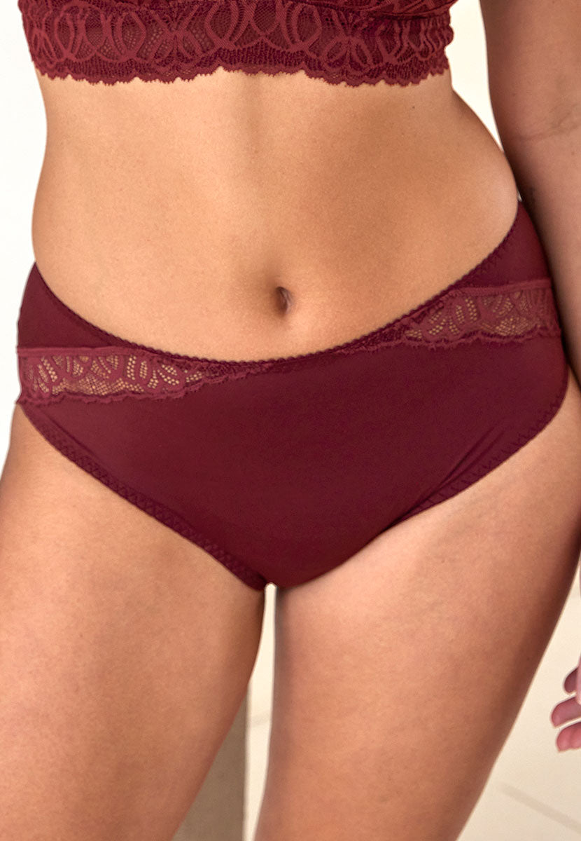 Prima Donna Salerno Full Brief - Evening Red Front View